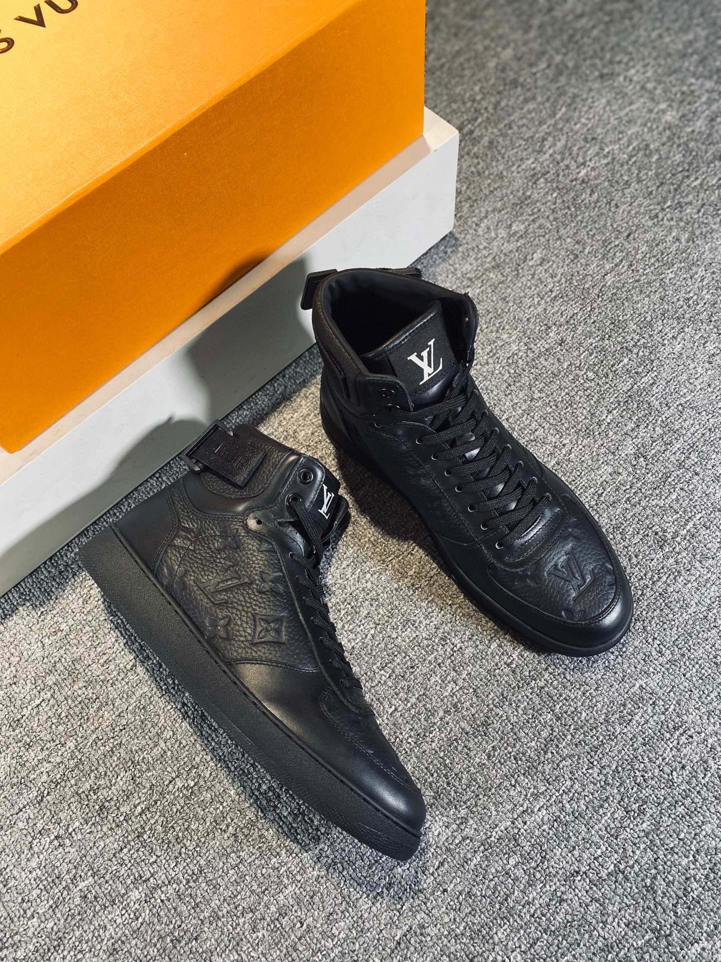 rivoli sneaker boot black